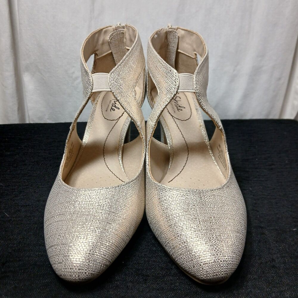 Lifestride Giovanna 2 Shimmering Gold Heels Women's Sz 8 Cut Out Pumps - Picture 8 of 11